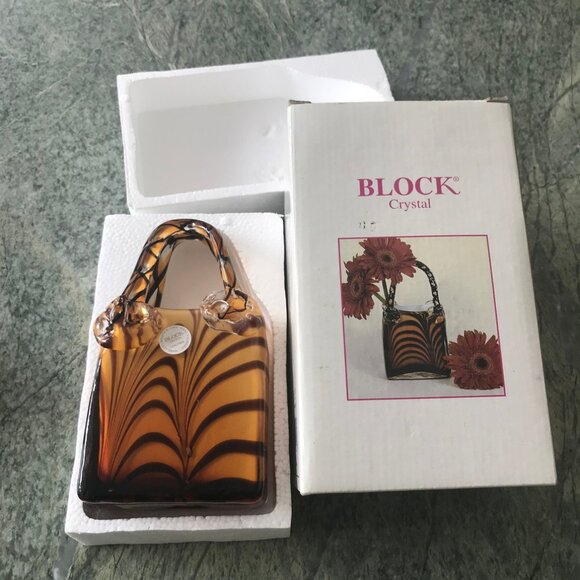 Vintage Block Crystal “Elizabeth” Handbag Vase  8"  Hand Cut & Polished  NIB - Picture 6 of 9